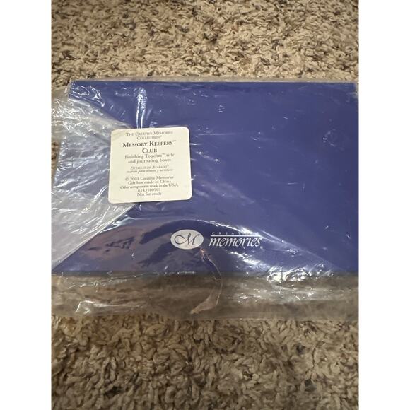 Creative Memories Mixed Lot mounting corners, polishing cloth, journaling box - Picture 4 of 6